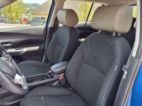 Used 2023 Nissan Kicks SV image 12