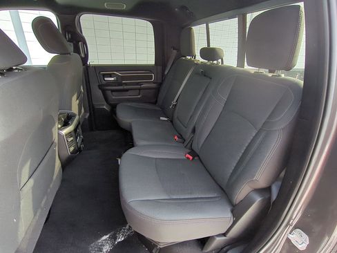 Used 2025 RAM 3500 Big Horn image 25