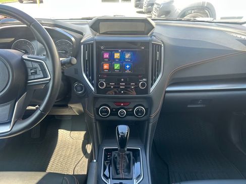 Used 2018 Subaru Crosstrek 2.0i Limited image 18