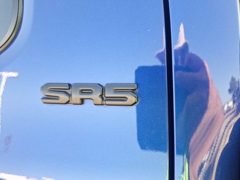 Used 2025 Toyota Tacoma SR5 RWD image 12