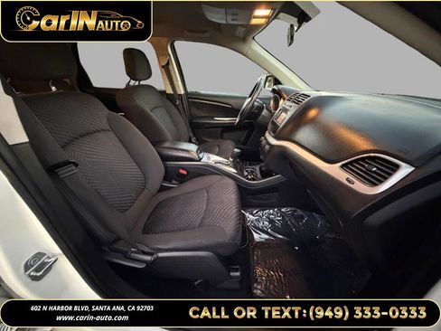 Used 2018 Dodge Journey SE w/ Popular Equipment Group image 12