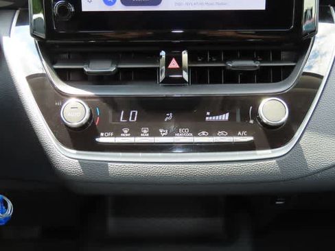 Used 2024 Toyota Corolla LE FWD image 20
