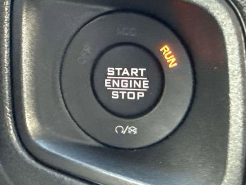 Used 2024 Jeep Wrangler Sport S image 29