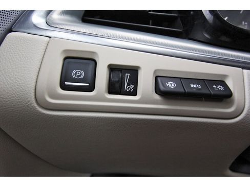 Used 2023 Cadillac XT5 Premium Luxury w/ Technology Package image 18