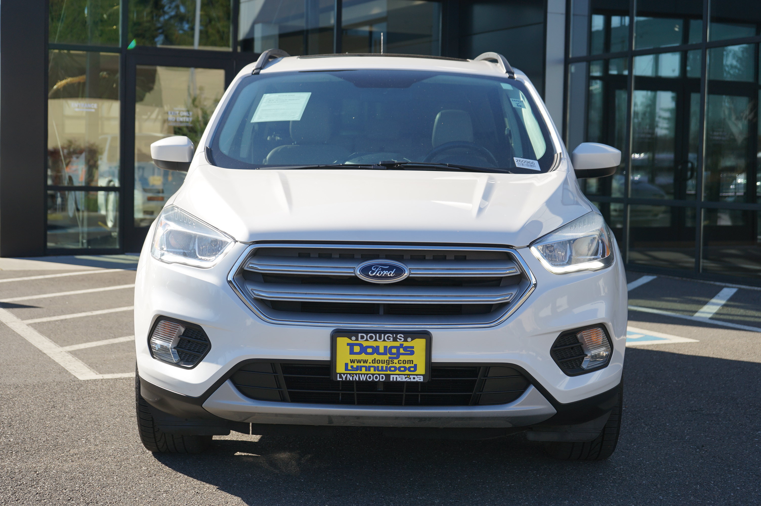 Used 2018 Ford Escape SEL AWD/4WD image 9