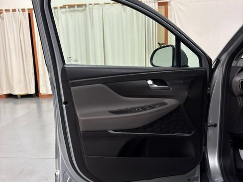 Used 2020 Hyundai Santa Fe SEL AWD/4WD image 16