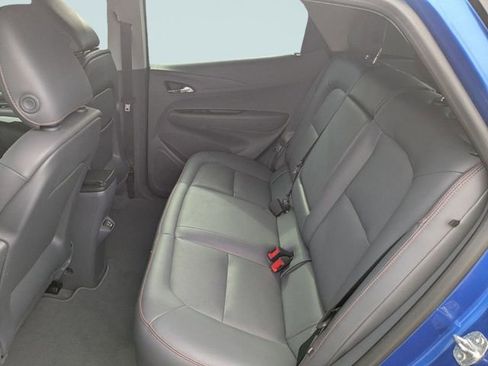 Used 2021 Chevrolet Bolt Premier w/ Infotainment Package FWD image 6
