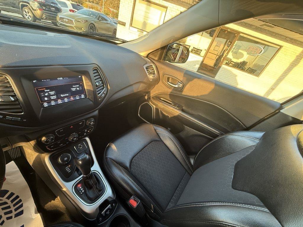 Used 2021 Jeep Compass Latitude w/ Convenience Group AWD/4WD image 21