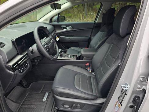 New 2026 Kia Sportage SX FWD image 5