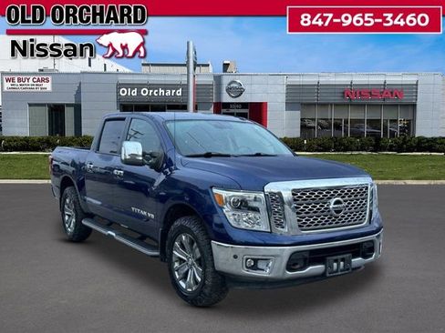 Used 2019 Nissan Titan SL w/ Chrome Package image 3