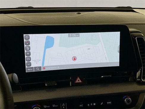 Used 2024 Kia Sportage SX image 18