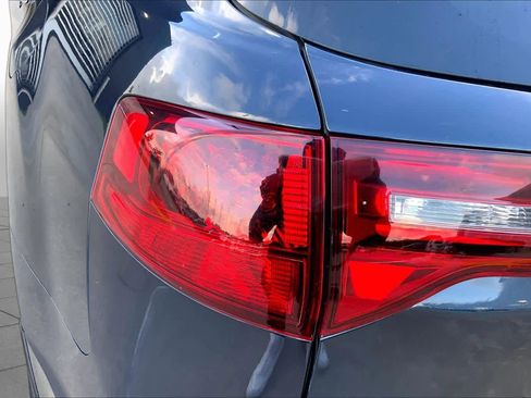Used 2010 Acura MDX AWD/4WD image 24