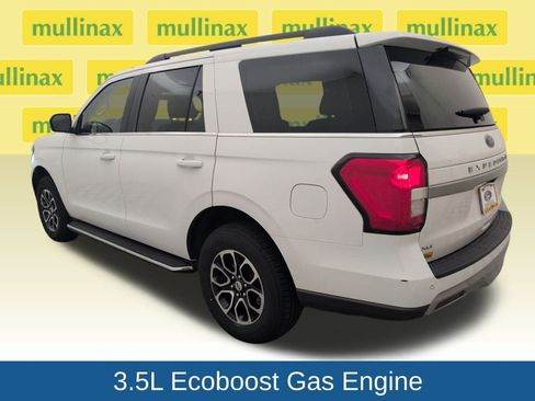 Certified 2023 Ford Expedition XLT image 10