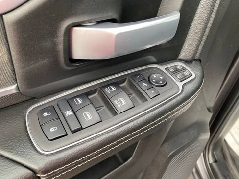 Used 2024 RAM 2500 Big Horn w/ Night Edition AWD/4WD image 22