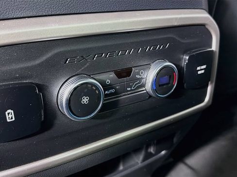 Used 2022 Ford Expedition XLT AWD/4WD image 26