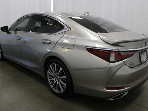 Used 2019 Lexus ES 350 w/ Premium Package image 8