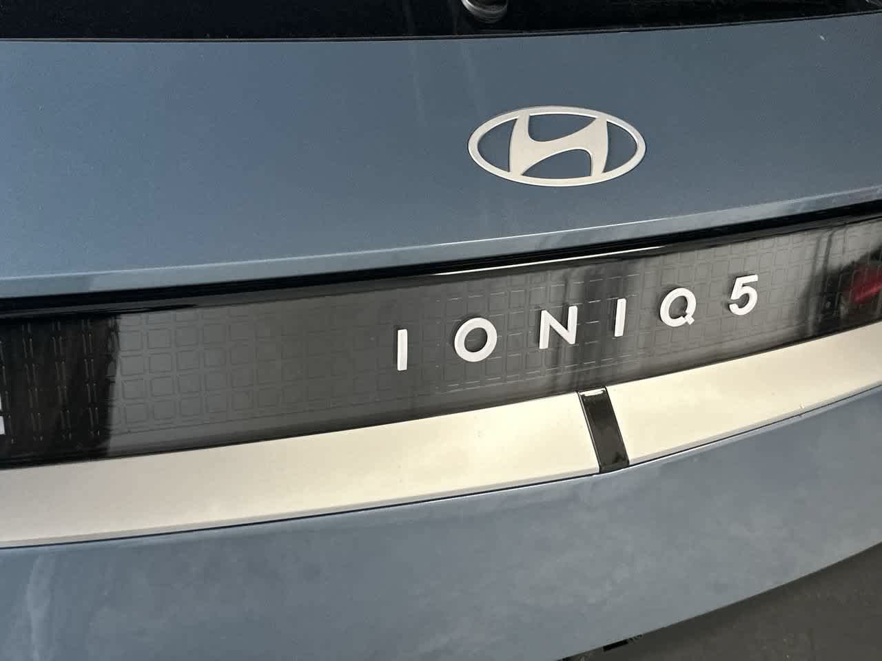 New 2027 Hyundai Ioniq 5 SE RWD image 10