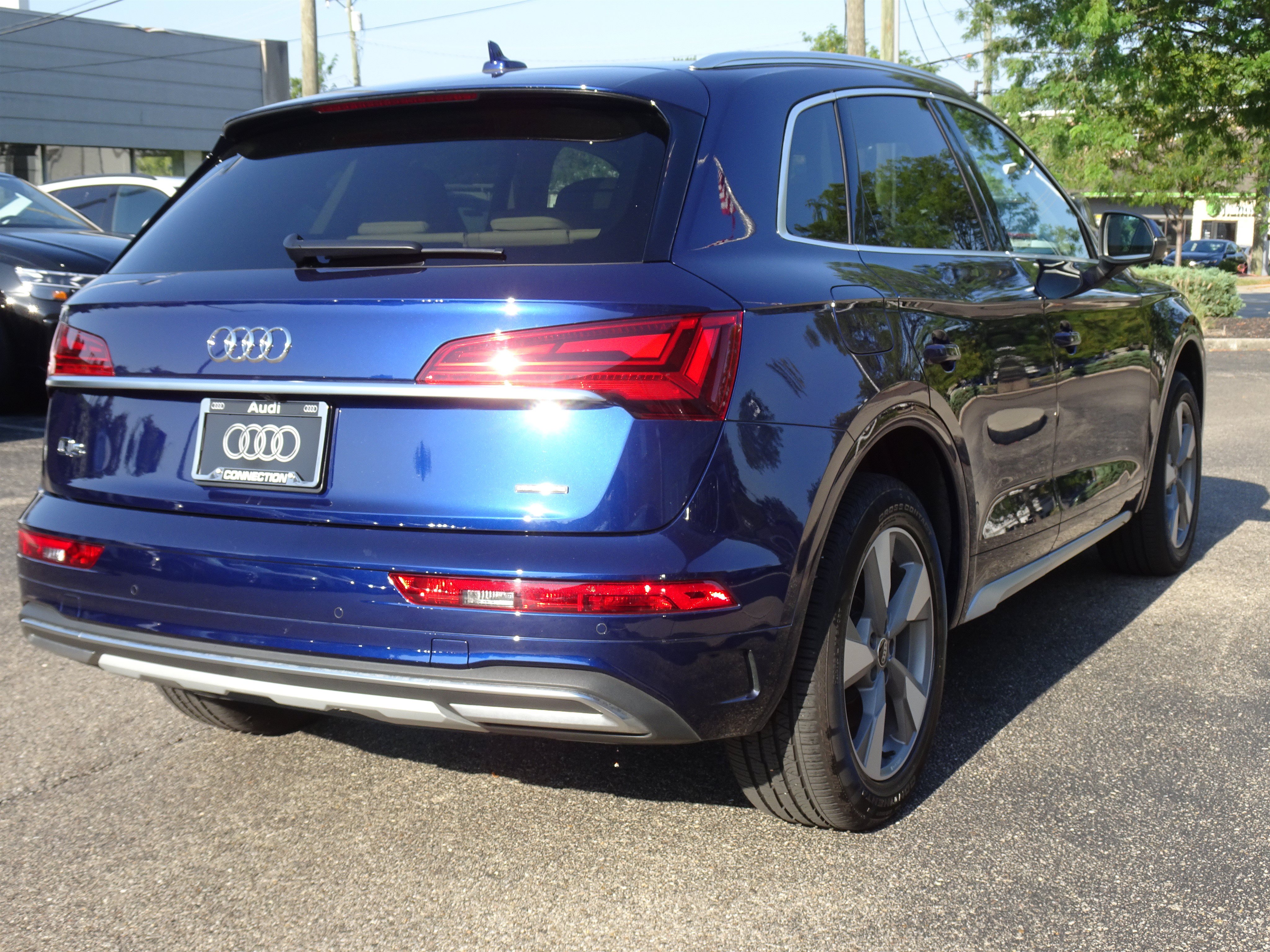 Certified 2024 Audi Q5 Premium Plus AWD/4WD image 5