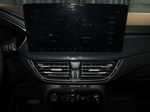 Used 2025 Ford Escape ST-Line Elite w/ Premium Technology Package image 18