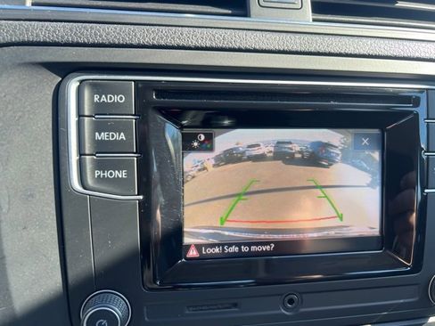 Used 2017 Volkswagen Jetta S image 14