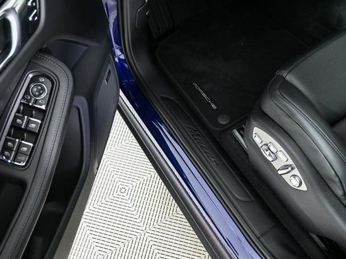 New 2026 Porsche Macan AWD/4WD image 8