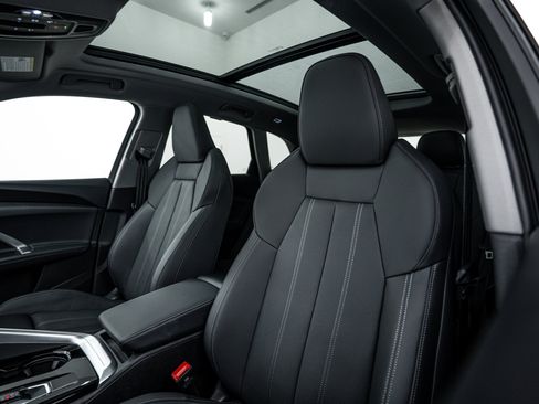 New 2025 Audi Q5 Premium Plus image 16