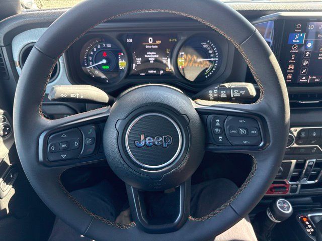 Certified 2024 Jeep Wrangler Unlimited AWD/4WD image 16