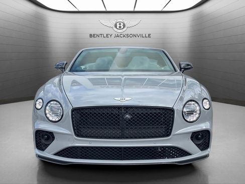 Used 2024 Bentley Continental GT image 8