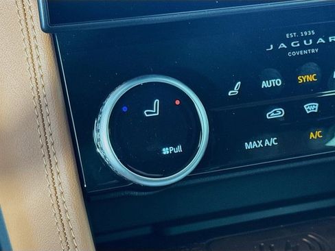 New 2026 Jaguar F-PACE R-Dynamic S image 23