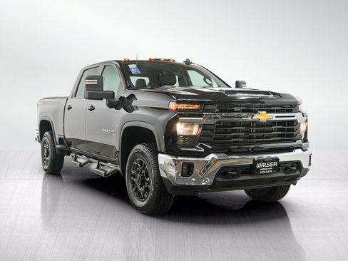 Used 2024 Chevrolet Silverado 2500 LT w/ Convenience Package AWD/4WD image 7