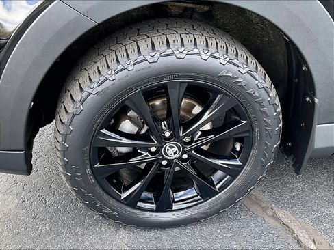 Used 2018 Toyota RAV4 Adventure w/ Cold Weather Package AWD/4WD image 7