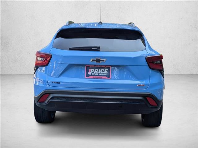 Used 2024 Chevrolet Trax RS w/ Sunroof Package FWD image 6