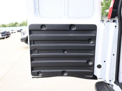 New 2026 Chevrolet Express 2500 w/ Enhanced Convenience Package RWD image 20