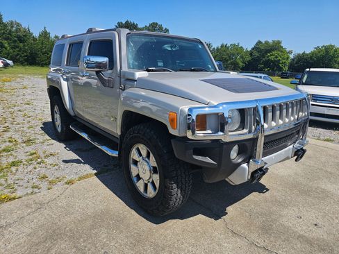 Used 2008 HUMMER H3 Alpha image 2
