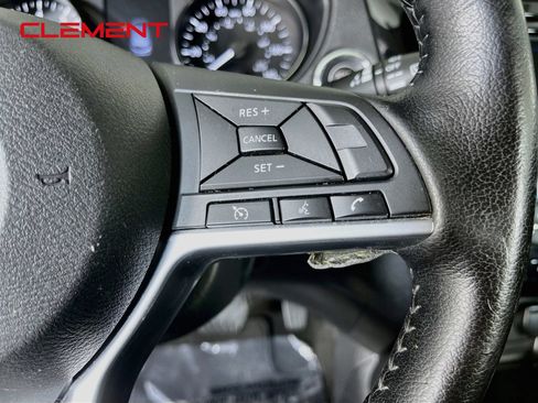 Used 2020 Nissan Rogue Sport SV w/ All-Weather Package AWD/4WD image 17