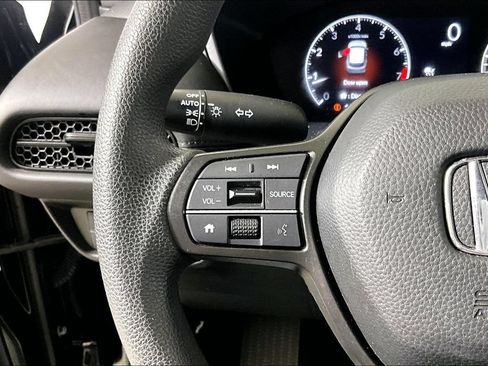 Used 2025 Honda HR-V LX image 14