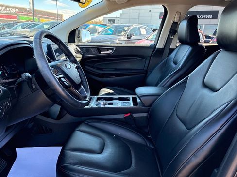 Used 2022 Ford Edge Titanium AWD/4WD image 10