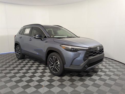 New 2026 Toyota Corolla Cross XLE image 3