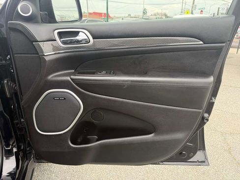 Used 2021 Jeep Grand Cherokee SRT w/ Trailer Tow Group IV image 29