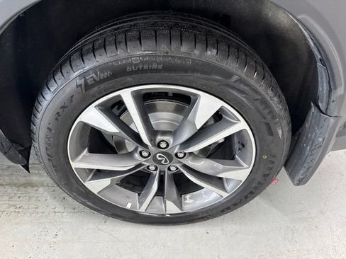 Used 2025 INFINITI QX60 Luxe AWD/4WD image 9