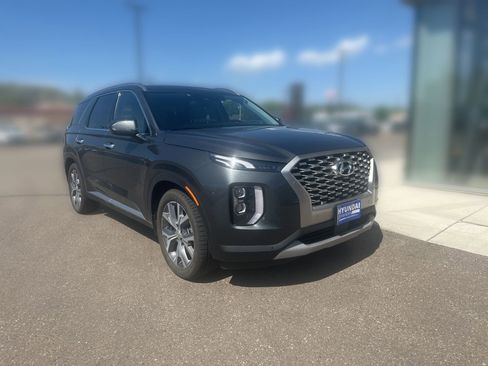 Used 2022 Hyundai Palisade SEL w/ Premium Package AWD/4WD image 2