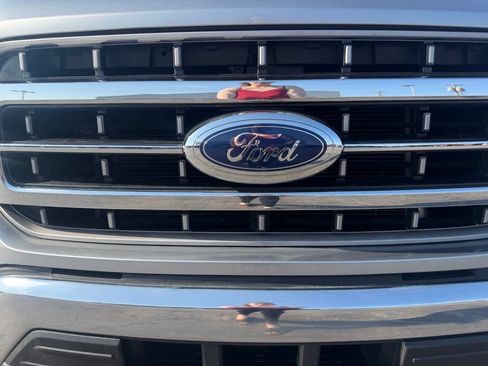 Used 2022 Ford F150 Lariat AWD/4WD image 7