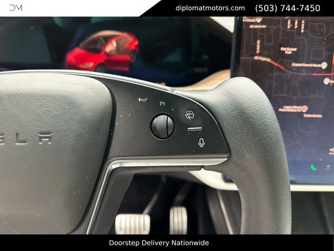 Used 2023 Tesla Model X image 30