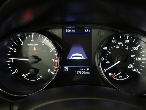 Used 2018 Nissan Rogue SV w/ Premium Package image 44