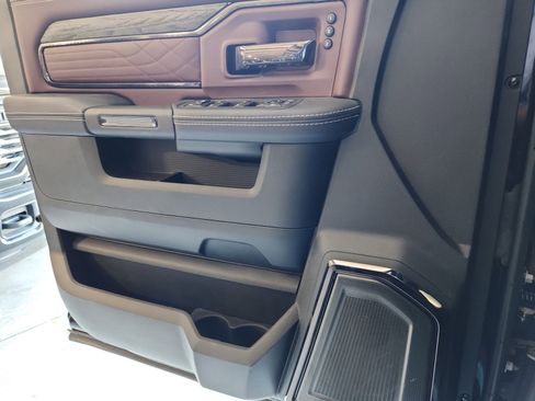 New 2025 RAM 2500 Limited image 13