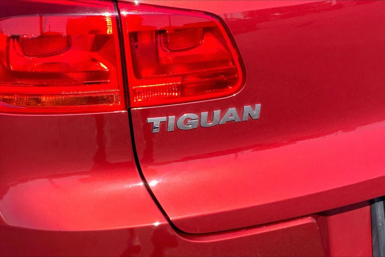 Used 2015 Volkswagen Tiguan SEL FWD image 10