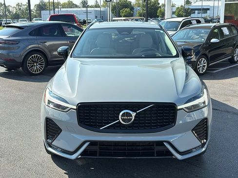 Certified 2025 Volvo XC60 B5 Ultra AWD/4WD image 4