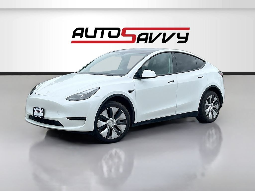 Used 2023 Tesla Model Y Long Range AWD/4WD image 3
