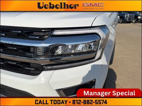 Used 2024 Ford Expedition Max Limited AWD/4WD image 16