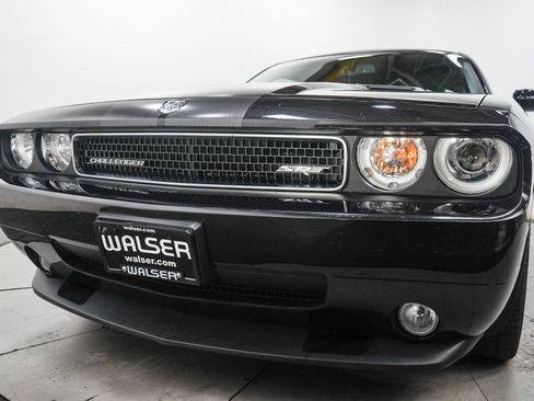 Used 2008 Dodge Challenger SRT8 RWD image 11